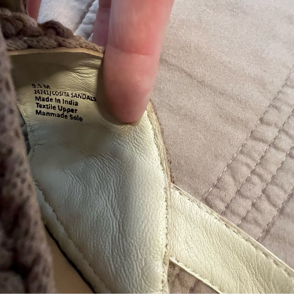 Walk With Me Coldwater Creek Woven Tan and Cream Sandals - Picture 4 of 5